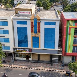 Hotel Swarna Mayuri