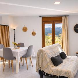 Apartament Gritella ( Cim Apartaments ), hotel din Cornudella
