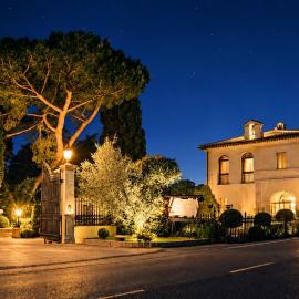 Relais Il Postiglione - Antica Posta dei Chigi, hotel en Campagnano di Roma