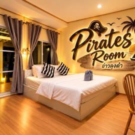 Pirates Room Ao lung dam Koh samed, מלון בAo Phutsa