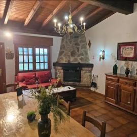 Casa Rural Oliver - Bardenas – hotel w mieście Valtierra