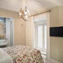 Luxury 4 Suites with Private Bathrooms-Toledo