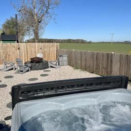 Halfway Houses, Hot Tub Nr Distillery, Dundee