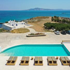 Cavos Hotel & Suites