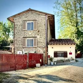 Genevieve Grove - Bio Retreat, hotell i Vinci