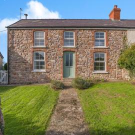 3 Bed in Gower oc-hh150