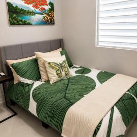 Walk to Ocean Park Beach 3BR Parking