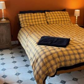 Relaxed rural apartment 15 min from coastal walks