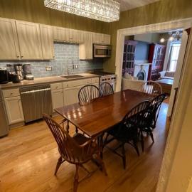 Downtown 3BR duplex full kitchen parking off i-787