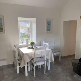 Diamonds Cottage, מלון בקולדאף