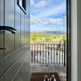 Luxury cottage for 2 in Castleton - Peak District retreat - Panoramic Views & Log burner