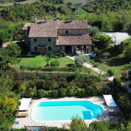 Agriturismo La Valle Dimenticata, hotel en Urbania
