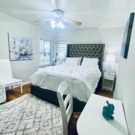 Beautiful 4 bedroom Home, hotel in Saint Paul