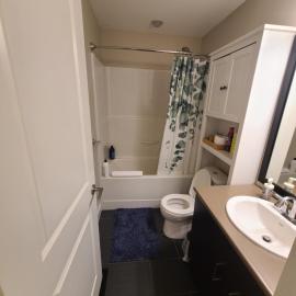 Casa Mare Victoria-room near Langford Lake