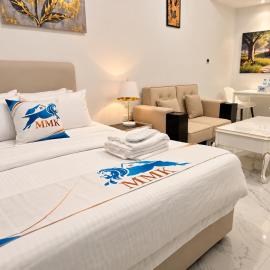 Studio Opposite My City Centre Near Airport & Yas Island, отель в Абу-Даби