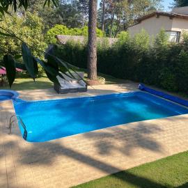 Increíble casa en centro de Avándaro, alberca, jacuzzi, asador, hamaca