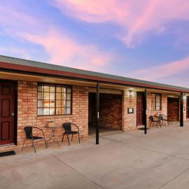 Miles Outback Motel, hotel Milesban