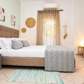 Infinity Wellness Sea View Suites, hotel em Afráta