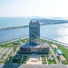 Easeful Seaview Hotel