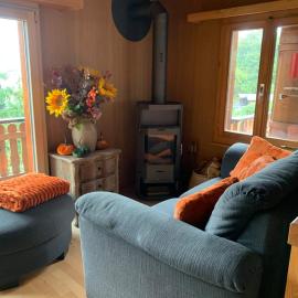 Chalet Montana mit Bergblick, hotel v destinaci Brunig