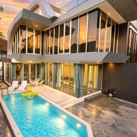 Charming Pool Villa with Breathtaking View