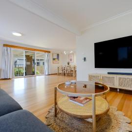 Dual Dwelling - 5 min Walk to Beach, Park & Shops