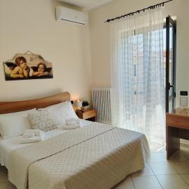Nonno Pierino affittacamere – hotel w mieście Civitella Casanova