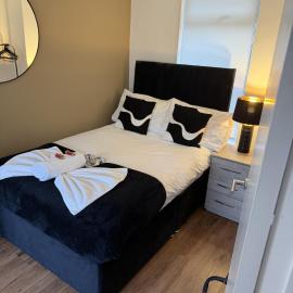 Moncrieff House Refurbished 4-Bedroom Property