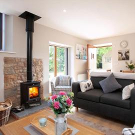 Poppy Cottage - Uk31296