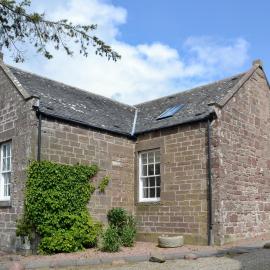 Grey Granite، فندق في Arbuthnott