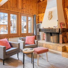 Chalet-Apartment mit Balkon & Gratis Parkplatz, hotel em Lenk