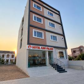 Hotel Ravi Palace, хотел в Дварка