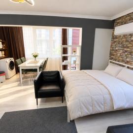 Luxury and Comfort in Central Alsancak Perfect for Groups or Families