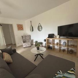 Charmant appartement 2 chambres avec jardin privé, hotel en Cestas