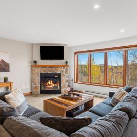 Hauts-Bois Ski InOut 2brs w Pool Access 197-4