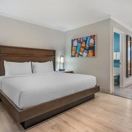 Best Western Plus All Suites Inn, hotelli kohteessa Santa Cruz