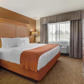 Best Western Plus Deer Park Hotel and Suites, hotell i Craig