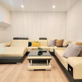 Luxury Retreat with Hot Tub - EV Chrger & Parking