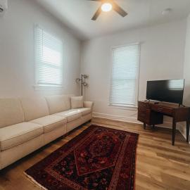 Cozy 1BR Apartment in Evansville, Indiana