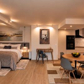 Vida Zisella Lux Home 7' from Airport