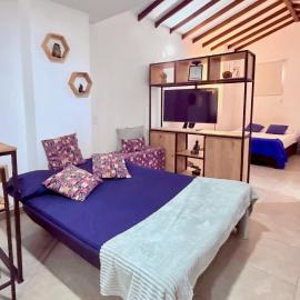 Apartaestudio completo en Itagüí - Shalom - 501, hotel em Itagüí