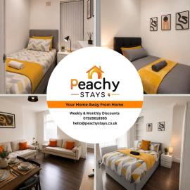 4 bed, Sleeps6, Free Parking, Contractors, Groups, Tourists, Travel, Business, Short & Long Term Stays Welcome, Great Rates Available At Peachy Stays, hotel a Litherland