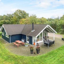 6 person holiday home in Toftlund-By Traum