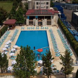 Serenata Korcare Resort, хотел в Тирана