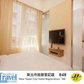 Golden Hotel