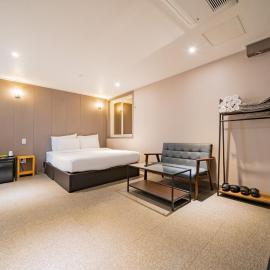 Y Motel