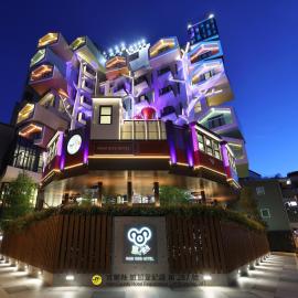 CHECK inn MAGI Kids Hotel, hotel di Luodong