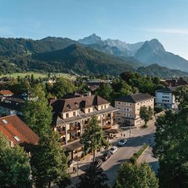 HENRI Hotel Garmisch-Partenkirchen, hotel di Garmisch-Partenkirchen