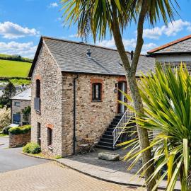 Shippon End - Barn conversion with character and charm, hotel v mestu Dittisham
