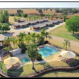 Hilltop Resort, hotel in Swan Hill